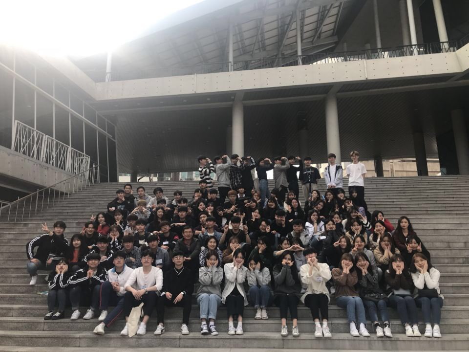 [관광답사]: 2일차 ‘학술제 및 단체사진‘